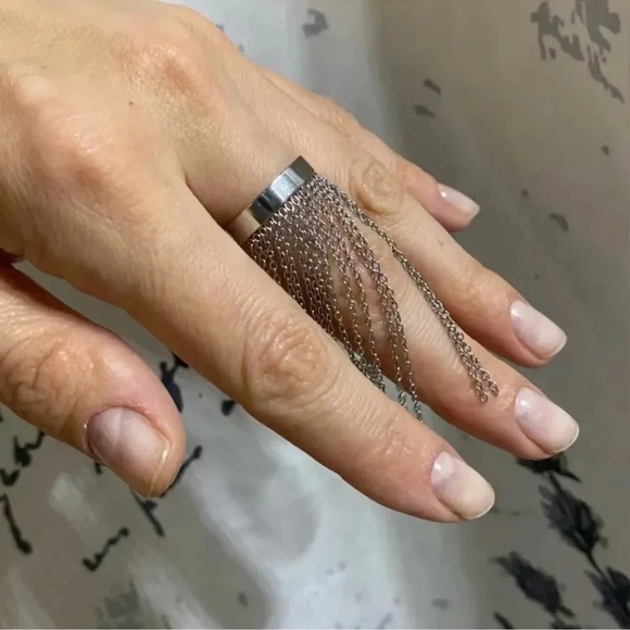 Anthropologie Metallic Chain Tassel Stainless Steel Waterproof Ring - Picture 10 of 15